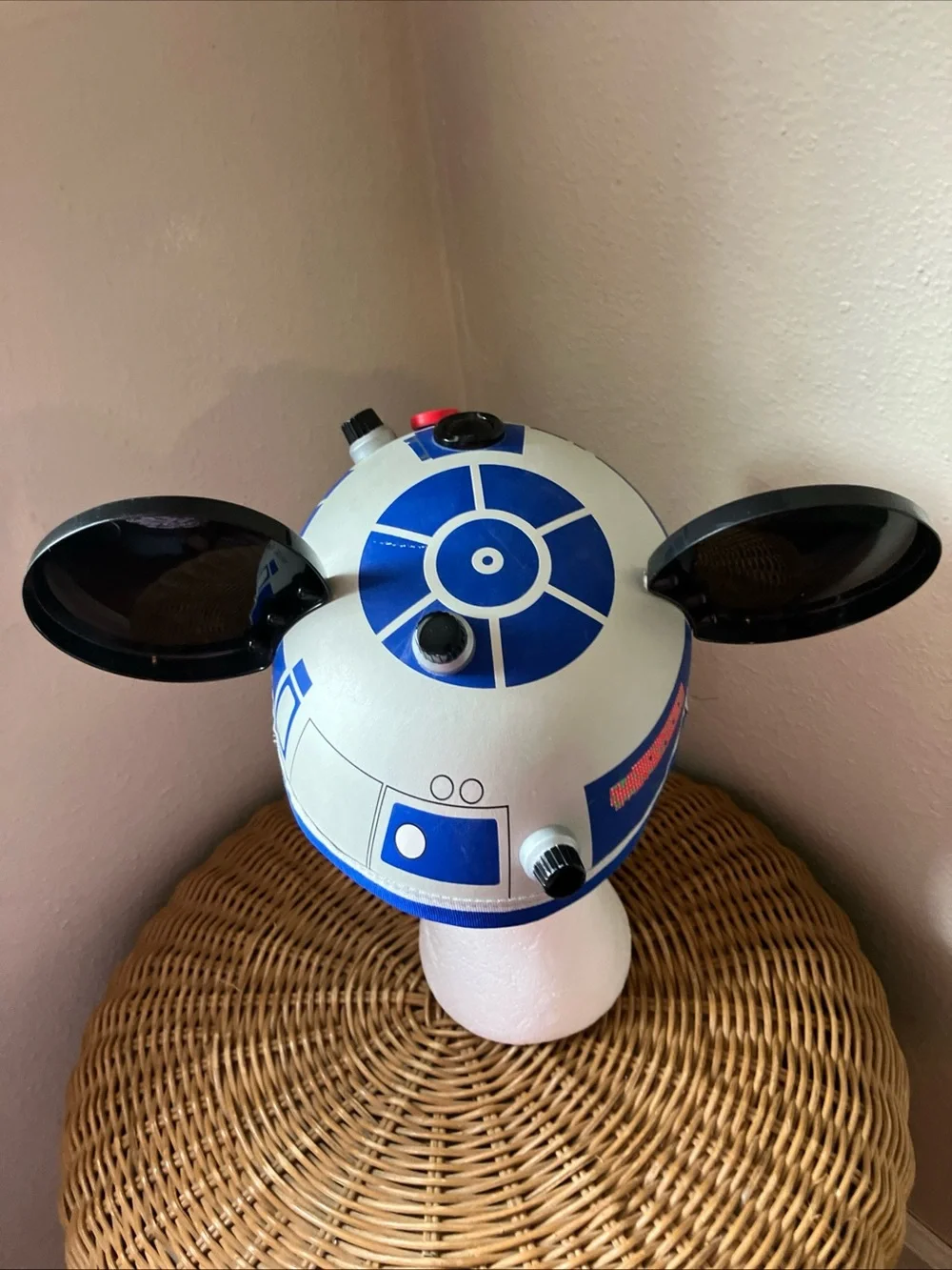 Disney Parks Star Wars R2-D2  Unisex Ear Hat Elastic Chin Strap Youth Size